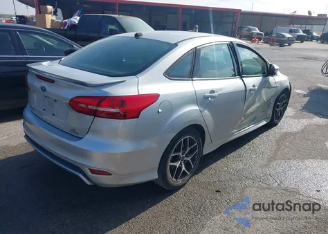2016 Ford Focus Se z USA, uszkodzony, nr VIN 1FADP3F24GL314885
